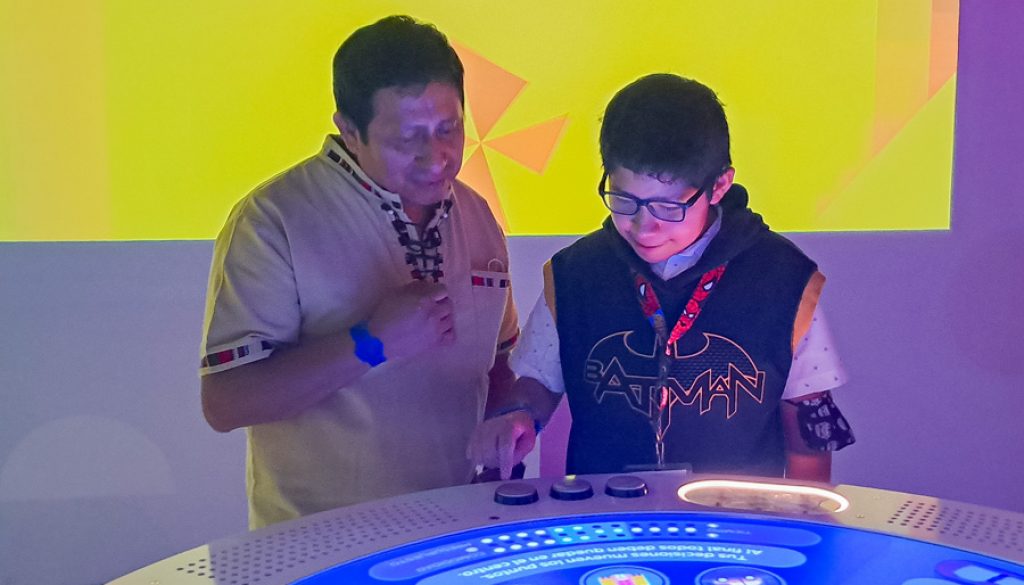 La sobreestimulación en la infancia un reto actual y cómo la educación en casa puede devolver el equilibrio